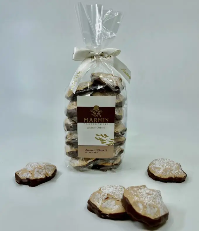 Amaretti bianchi al cioccolato - immagine 3