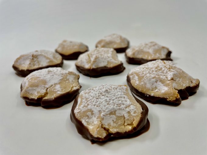 Amaretti bianchi al cioccolato - immagine 2